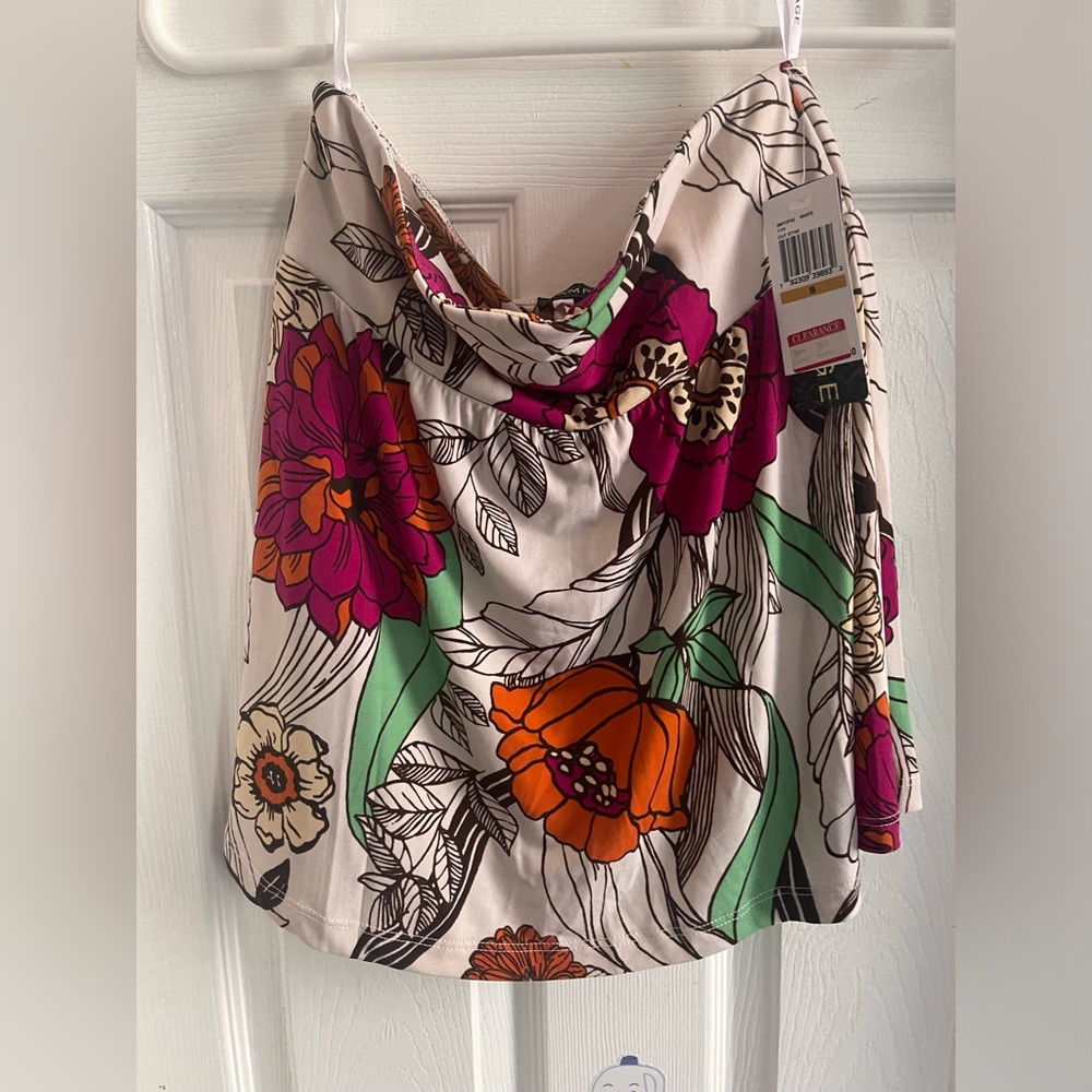 NWT Small Floral Tube Top length is 16 inches and 14 inches wide